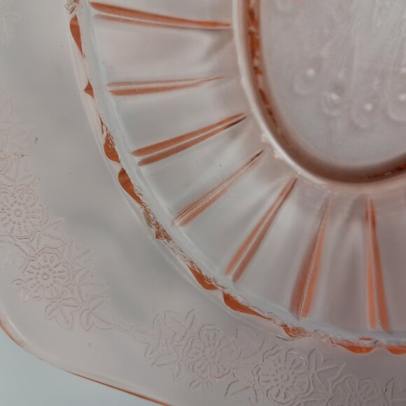 Vintage 1930's Jeannette Glass Adam Pattern in Pink Depression Oval Serving Bowl - Picture 10 of 10